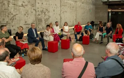 Encuentro de la Confederación Española de Asociaciones Vecinales (CEAV) con la Ministra de Vivienda, a la que asistió la Federación Al-Zahara representada por su Presidente Antonio Toledano
