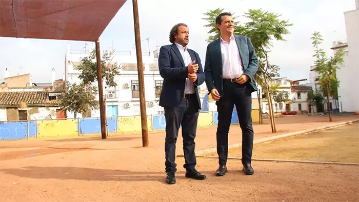 El Ayuntamiento inicia un proyecto para convertir solares públicos y privados en jardines y huertos urbanos. Noticia Cordópolis
