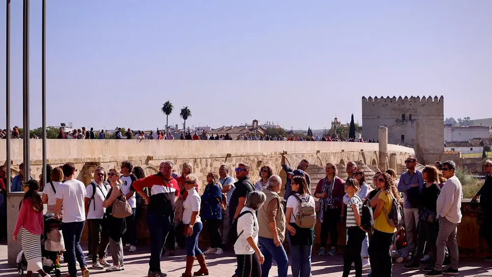 Al-Zahara pide medidas contra la gentrificación en Córdoba e insiste en implantar la tasa turística