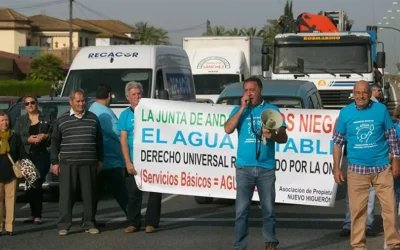 Los parcelistas anuncian cortes de carreteras y estudian acciones legales por las inundaciones