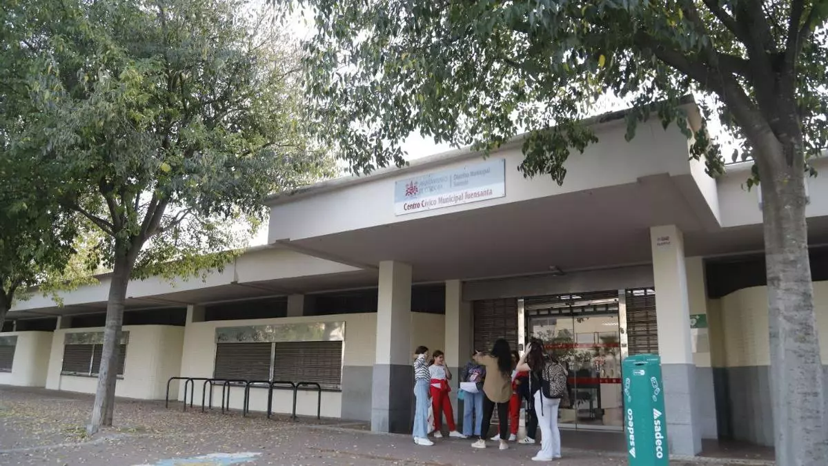 El CMC reclama al Ayuntamiento que aumente la dotación de personal de los centros cívicos de Córdoba
