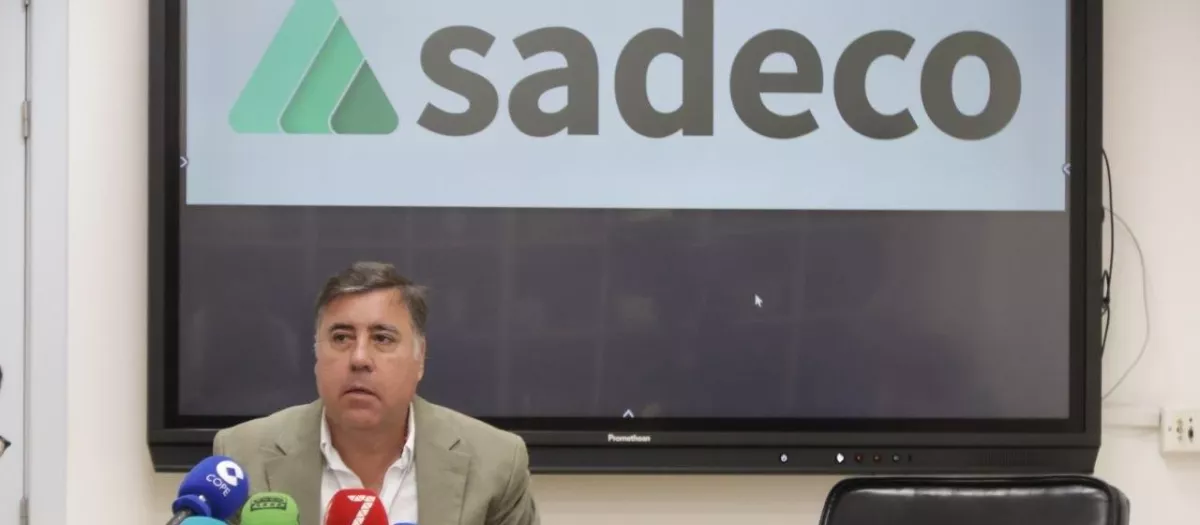 Sadeco pide disculpas y da un mes para superar la «crisis» de la basura en Córdoba